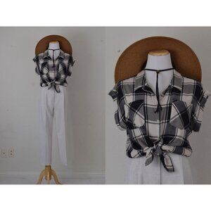 Jacks Girlfriend Womens Plaid Rayon Button Up Blouse Cuffed Sleeve size M‎